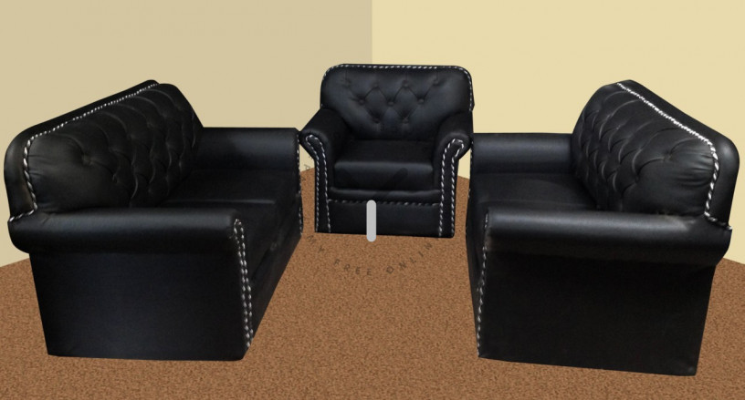 black-buttom-burffy-sofa-big-0
