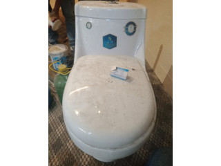 Commode for sell p trap